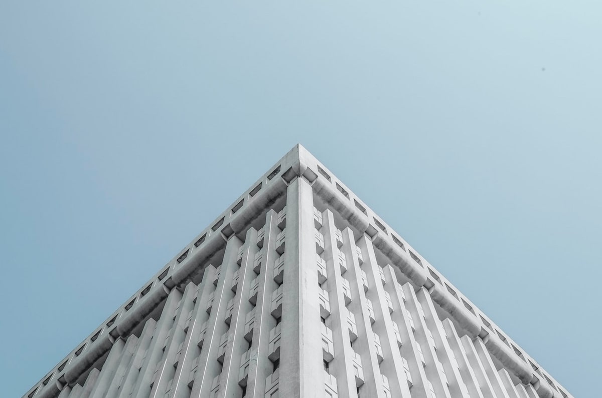 太唏嘘！从英超冠军到俯冲英甲，莱斯特城只用了十年！